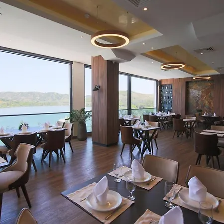 Glorius Hotel